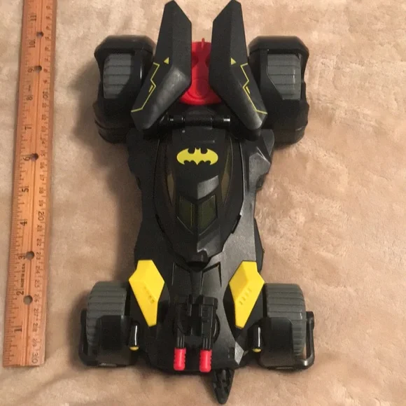 Batmobile and one Batman figure used - Picture 3 of 6